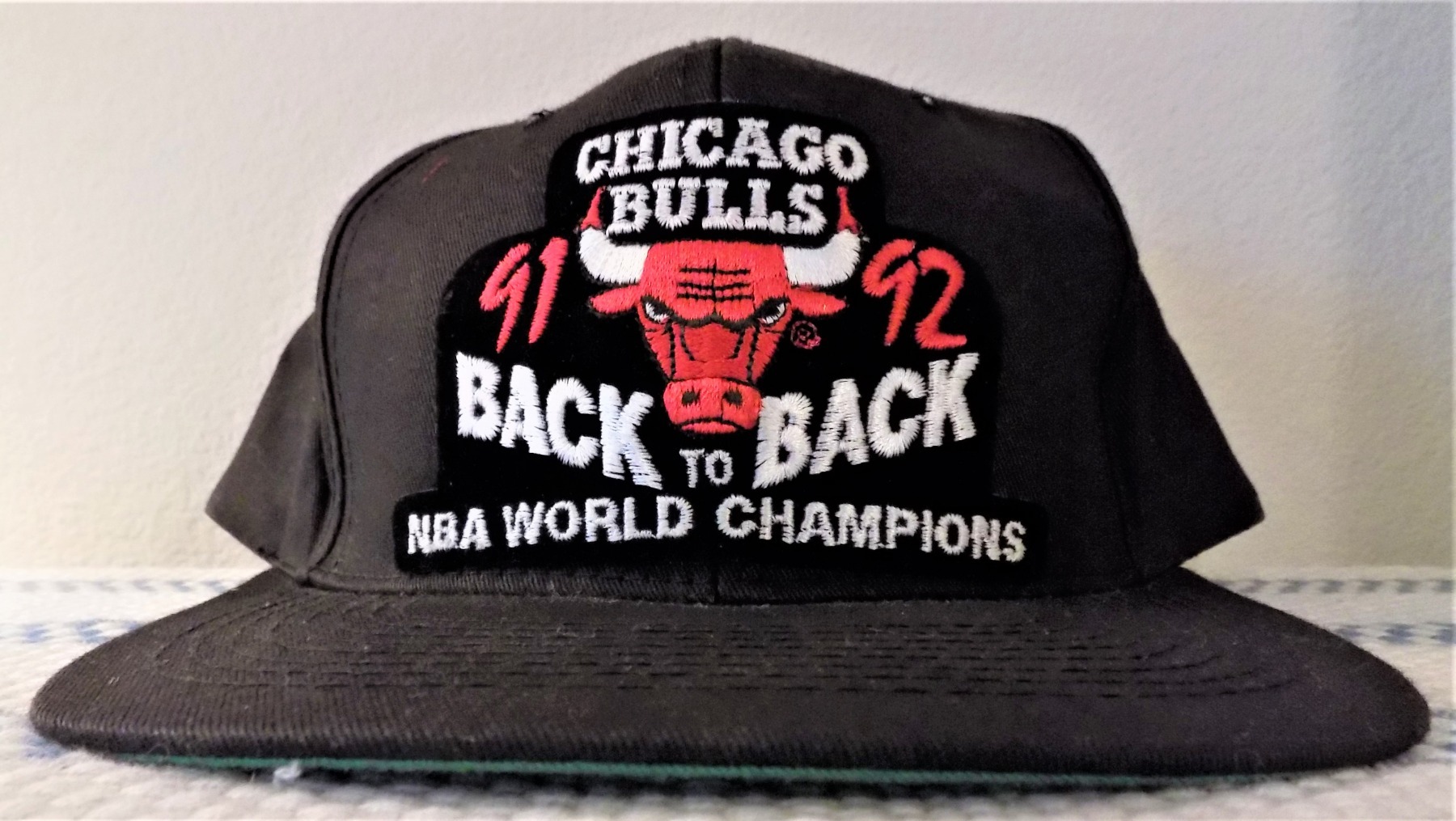 Vintage NBA Chicago Bulls World Champions Back to Back to Back 91 92 93  hat/cap